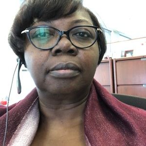 Meet your Posher, Lorraine